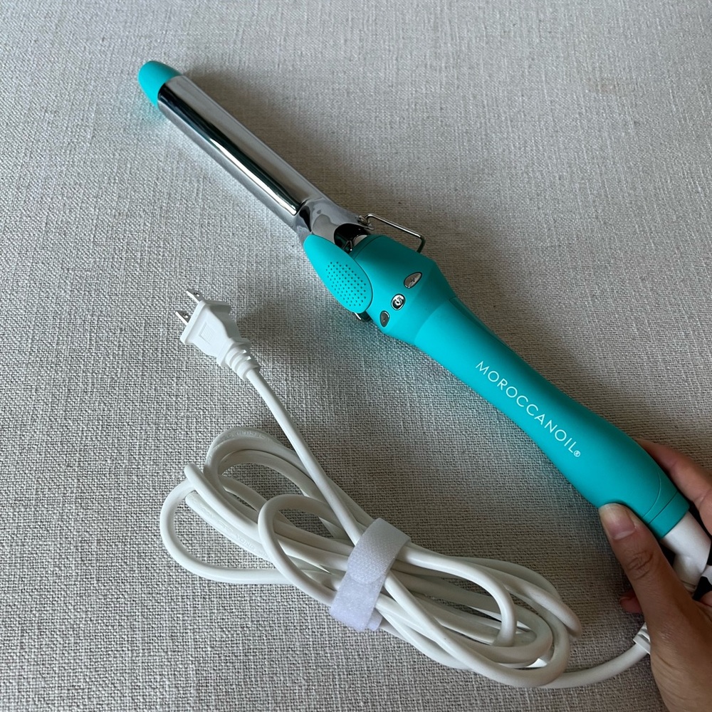 Used ONCE! - Moroccanoil Everlasting Titanium Curling Iron (Retails for $200)